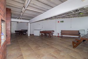 Image 42 - 305682