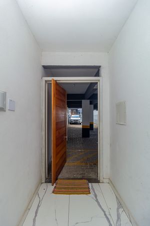 Image 23 - 753365
