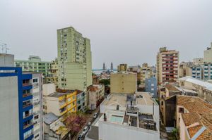 Image 29 - 877466