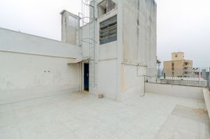 Image 31 - 877466