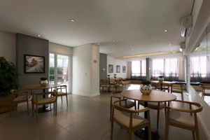 Image 14 - 869467