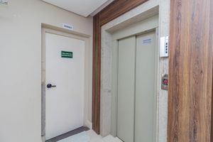 Image 34 - 221203