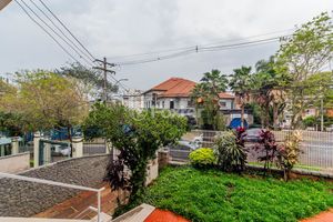 Image 9 - 826405