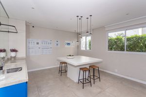 Image 36 - 868796