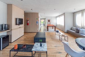 Image 21 - 815241