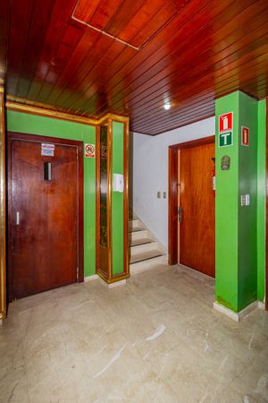 Image 32 - 863953