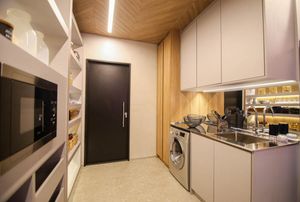 Image 3 - 875524