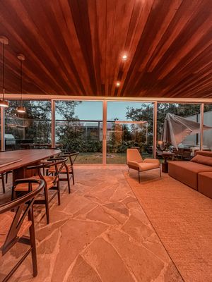 Image 3 - 874018
