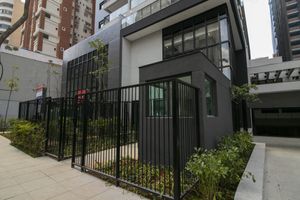 Image 10 - 877908