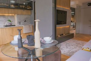 Image 15 - 877969