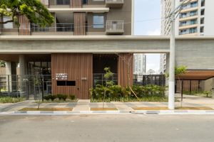 Image 31 - 837144