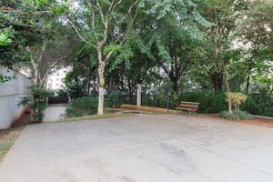 Image 71 - 871810