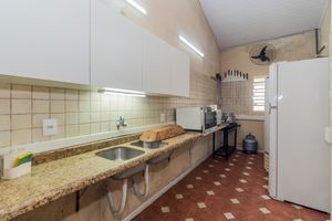 Image 36 - 875166