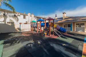 Image 38 - 875166