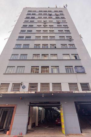 Image 11 - 819299