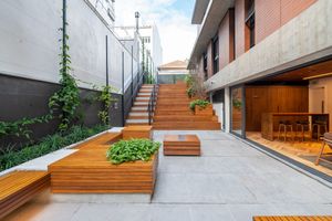 Image 5 - 5675