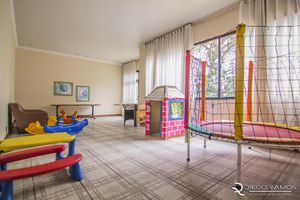 Image 35 - 283232