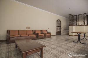 Image 33 - 283232