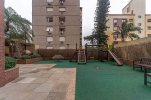 Image 39 - 885755