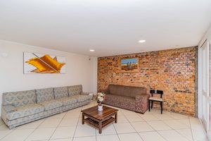 Image 40 - 136630