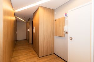Image 24 - 873693