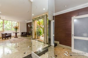 Image 4 - 5744