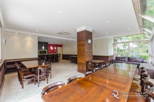 Image 7 - 5744