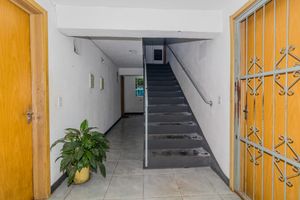 Image 22 - 872413