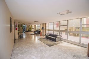 Image 70 - 877455