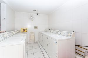 Image 32 - 873779