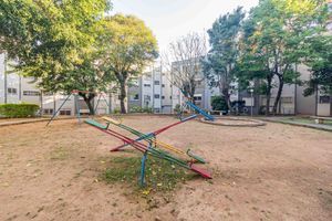 Image 37 - 232826