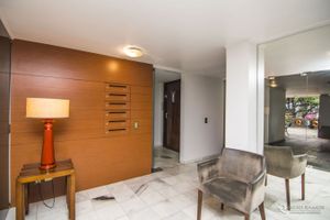Image 30 - 872385