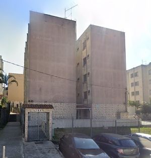 Image 7 - 818588