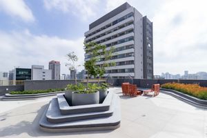 Image 43 - 886681