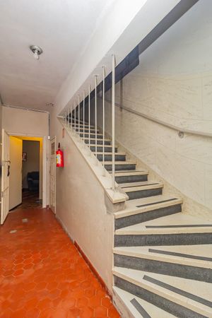 Image 19 - 871014