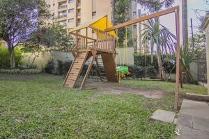 Image 12 - 5874