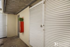 Image 6 - 5894