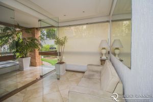Image 1 - 5899