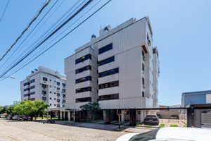 Image 33 - 883852