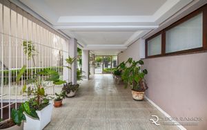 Image 9 - 5943