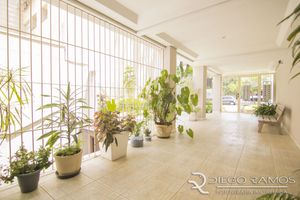 Image 5 - 5943
