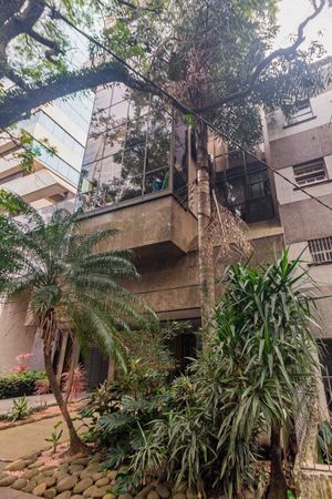 Image 15 - 876726