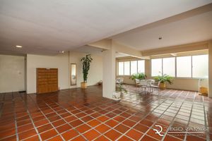 Image 18 - 846943