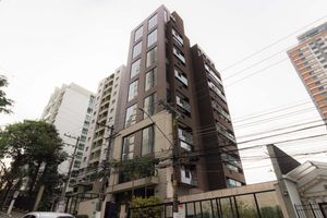 Image 18 - 855036