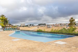 Image 64 - 739528