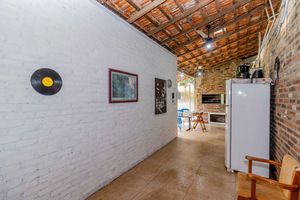 Image 32 - 867100