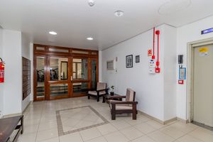 Image 27 - 376730