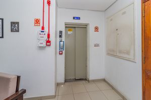 Image 28 - 376730