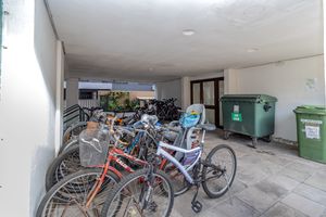 Image 31 - 376730