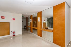 Image 15 - 845307